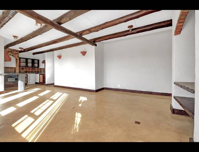 2 BEDROOM TOWNHOUSE RENTED IN NORTH RIDING